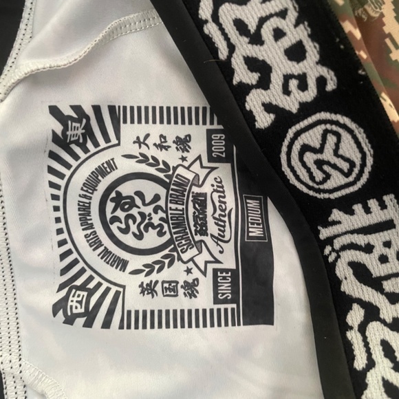 Spats - Picture 5 of 5